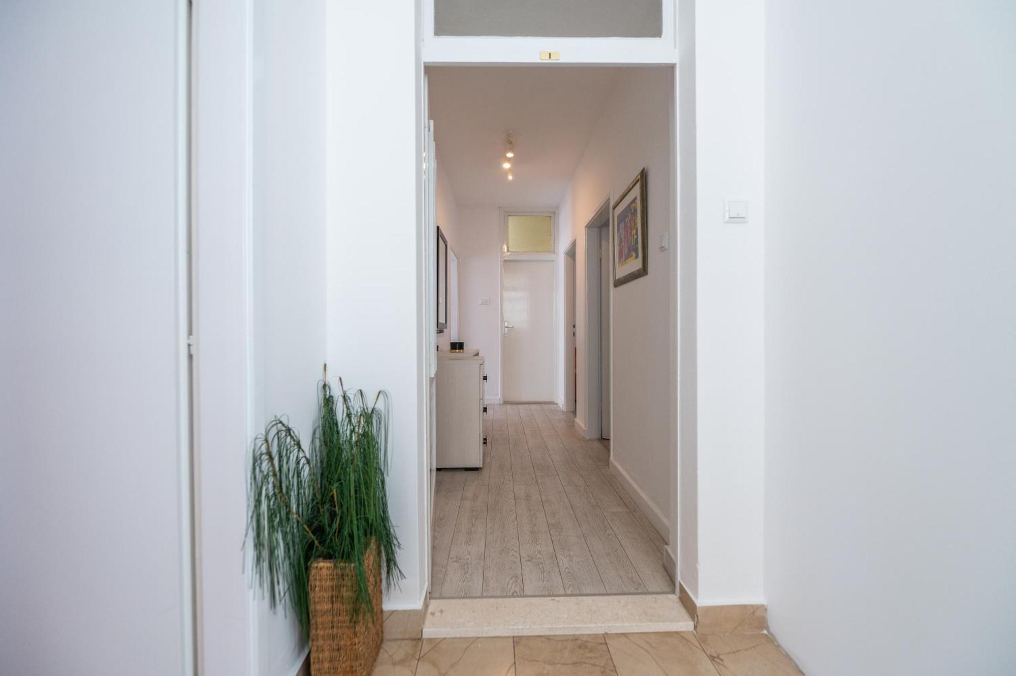 Apartments Sokol Makarska Exterior foto